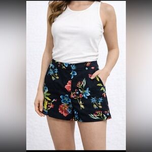 #243 Zara basic floral shorts